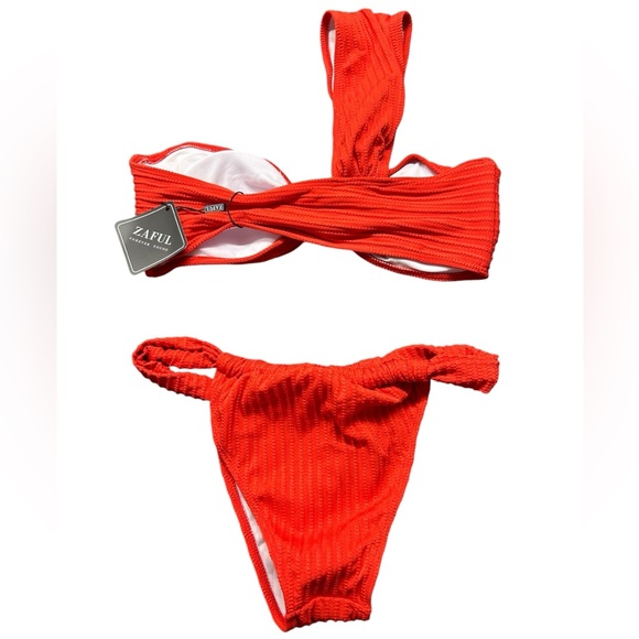 ZAFUL women’s red ribbed one shoulder bikini set size Medium NWT - Picture 3 of 7